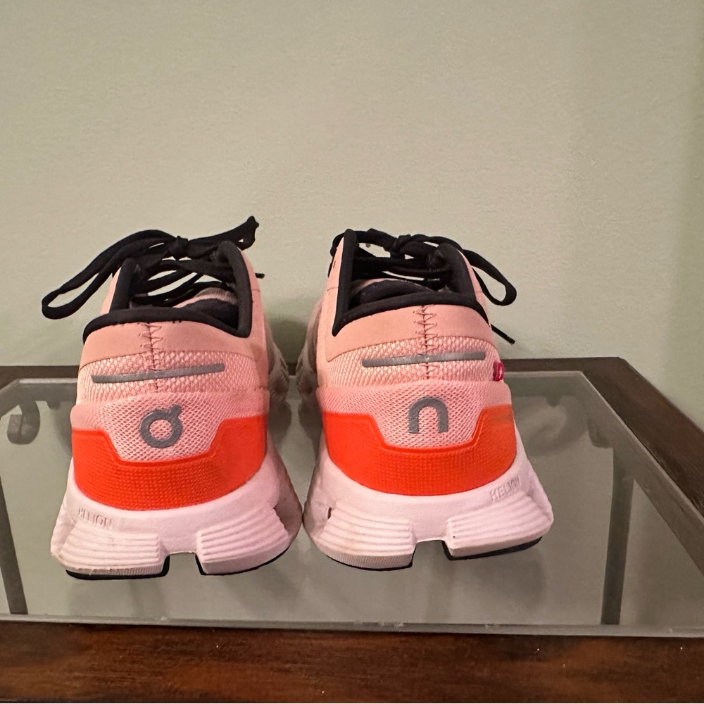 On Cloud X3 women’s running shoes Rose/Sand size 8 like new (lowest price) - Picture 2 of 7